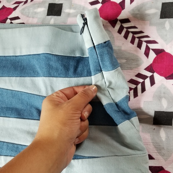 🌟NEW🌟 Tommy Hilfiger - Picture 3 of 5